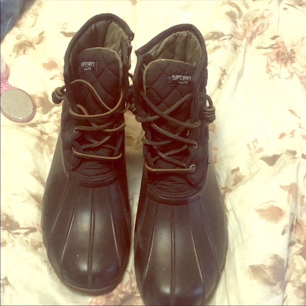 Winter and rain duck boots